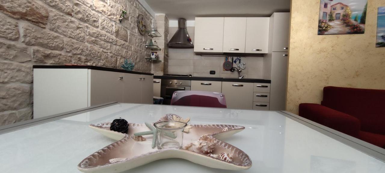La Vela Villa Джовинацо Екстериор снимка