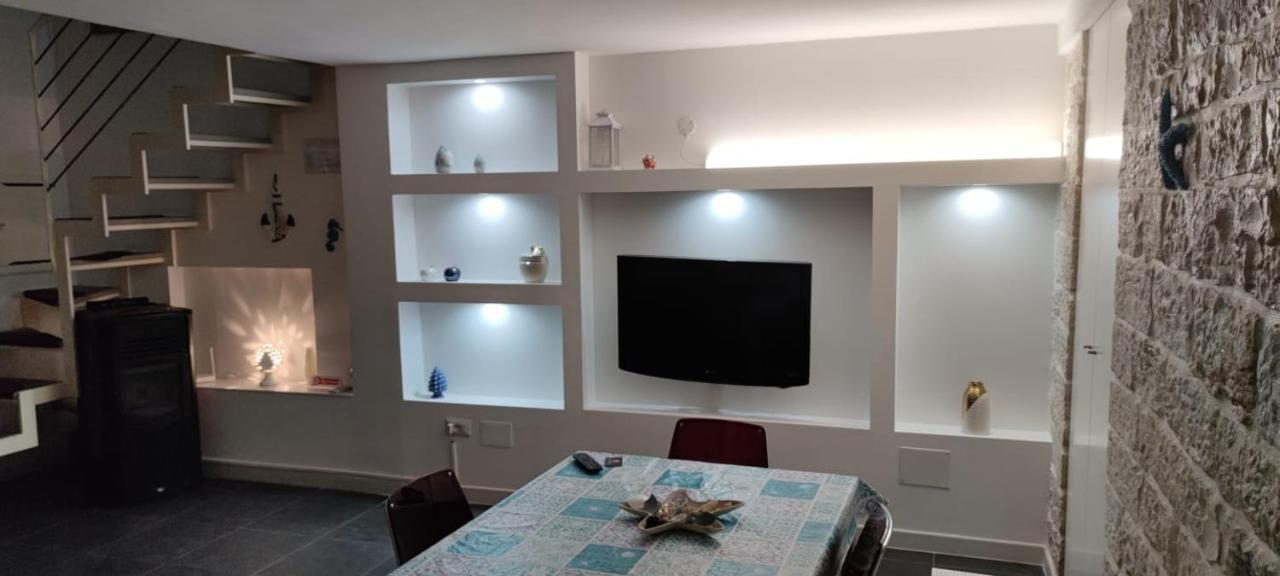 La Vela Villa Джовинацо Екстериор снимка